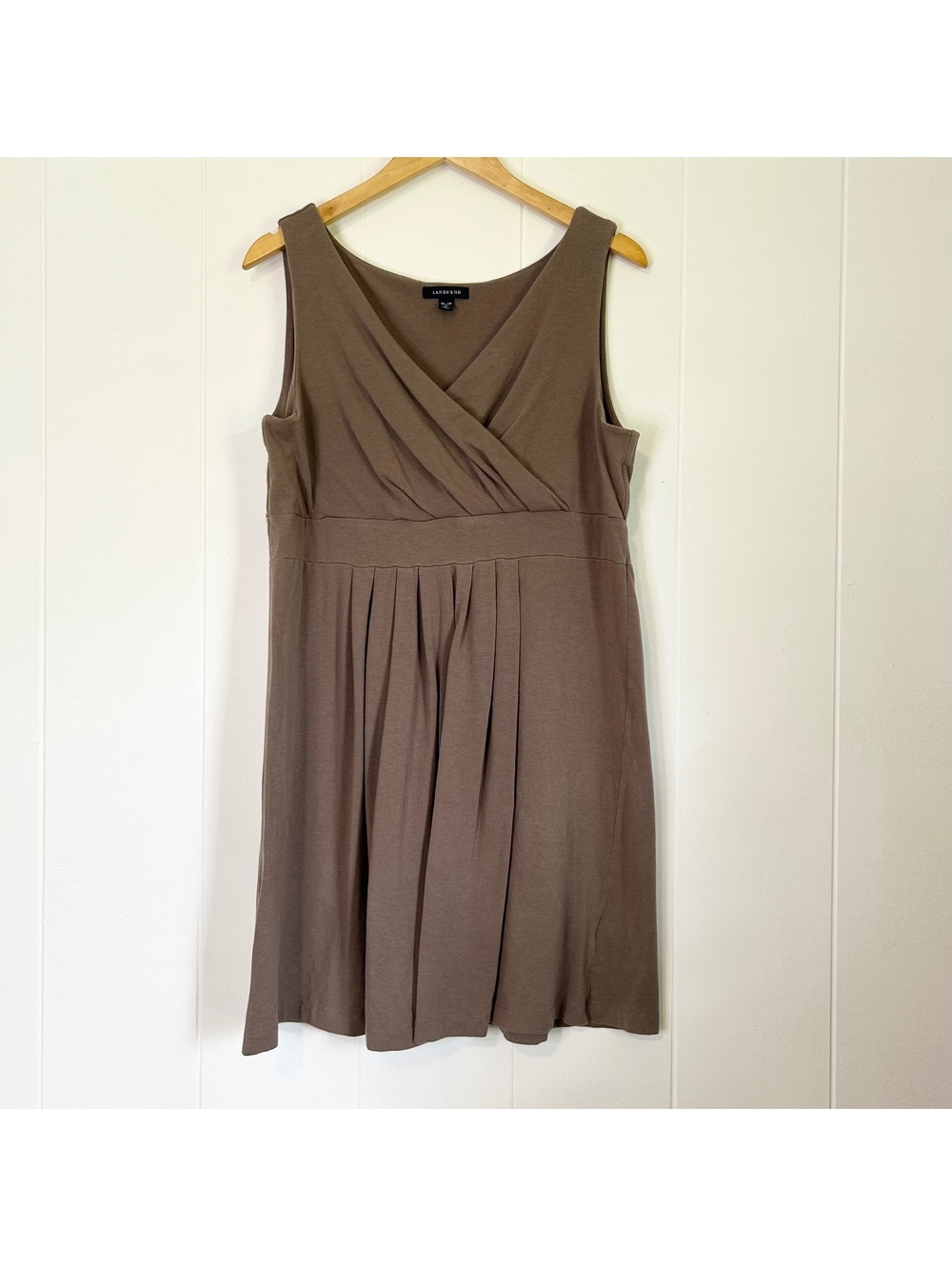 Lands' end Pleated V-Neck Knee Length Dress Women's XL Size 18 Plus Size